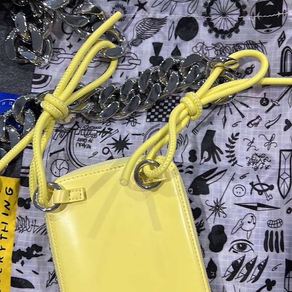 KARA NY Duplex Phone case in Butter Yellow - Picture 4 of 12